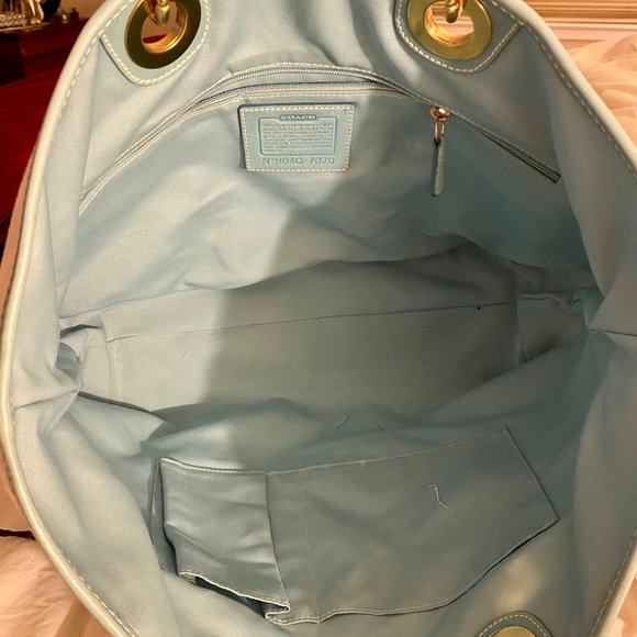 Auth Coach Large Bag - Picture 4 of 8